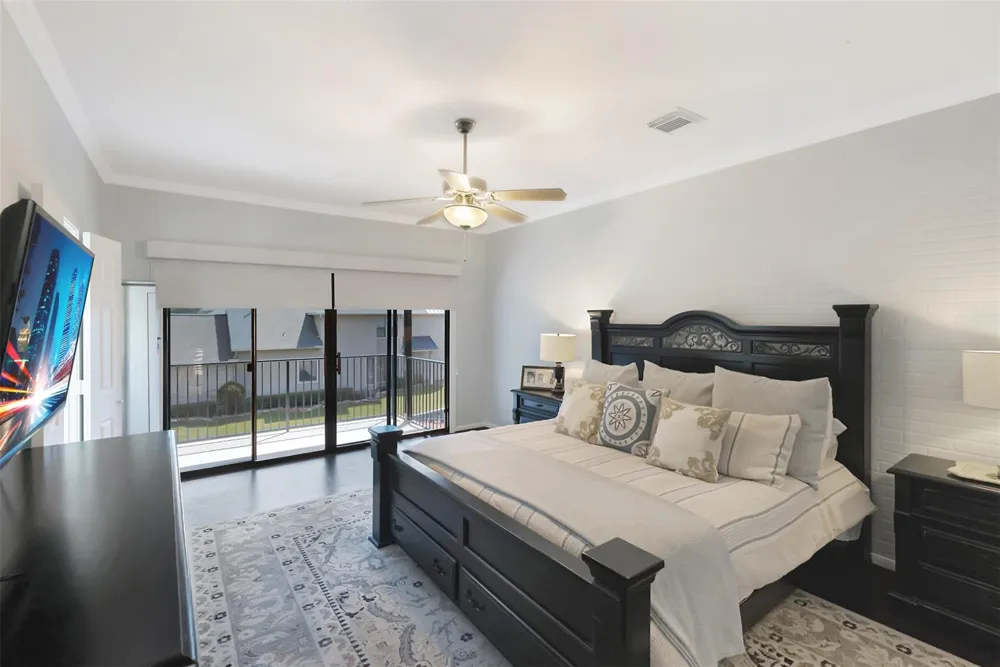 358 Old Aqua Landing E Conroe, TX 77356