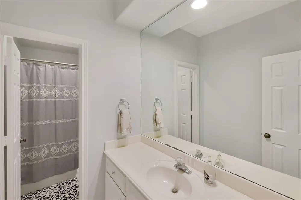 358 Old Aqua Landing E Conroe, TX 77356