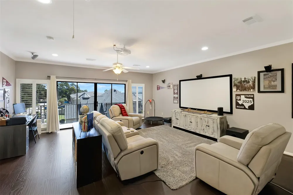 358 Old Aqua Landing E Conroe, TX 77356