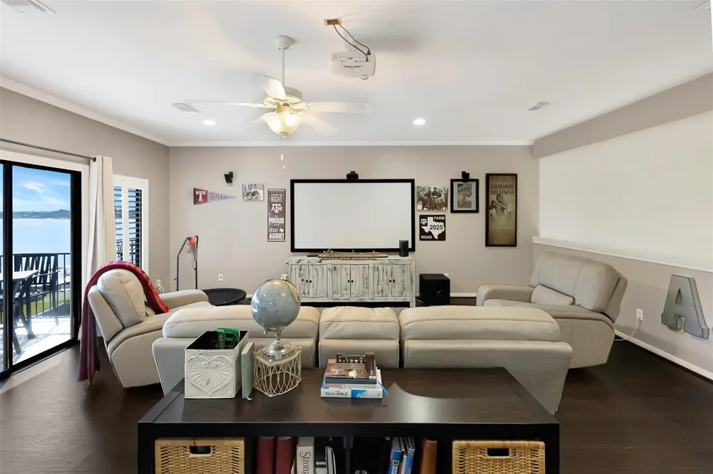 358 Old Aqua Landing E Conroe, TX 77356