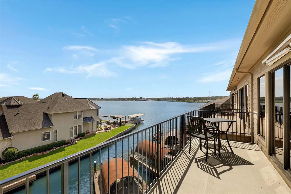 358 Old Aqua Landing E Conroe, TX 77356