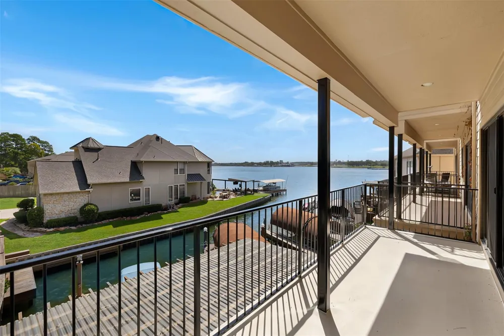 358 Old Aqua Landing E Conroe, TX 77356