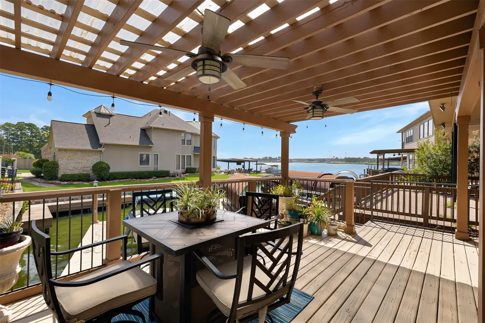 358 Old Aqua Landing E Conroe, TX 77356
