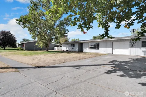 9023 McConnell Drive #A