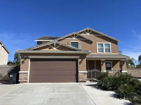 37052 WHISPERING HILLS DR