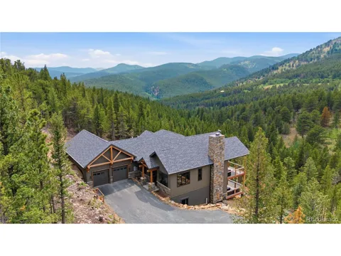 1025 Paradise Valley Parkway