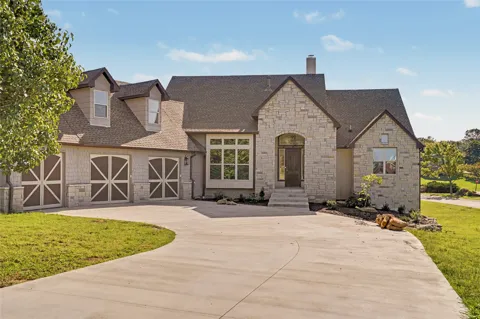 421 Summercrest Court