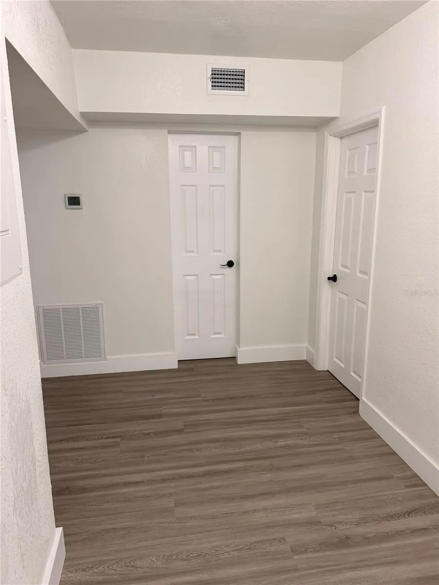5808 LOIS AVENUE Tampa, FL 33614