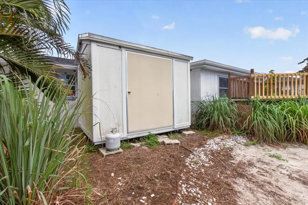 2217 HARRISON DRIVE Holiday, FL 34691