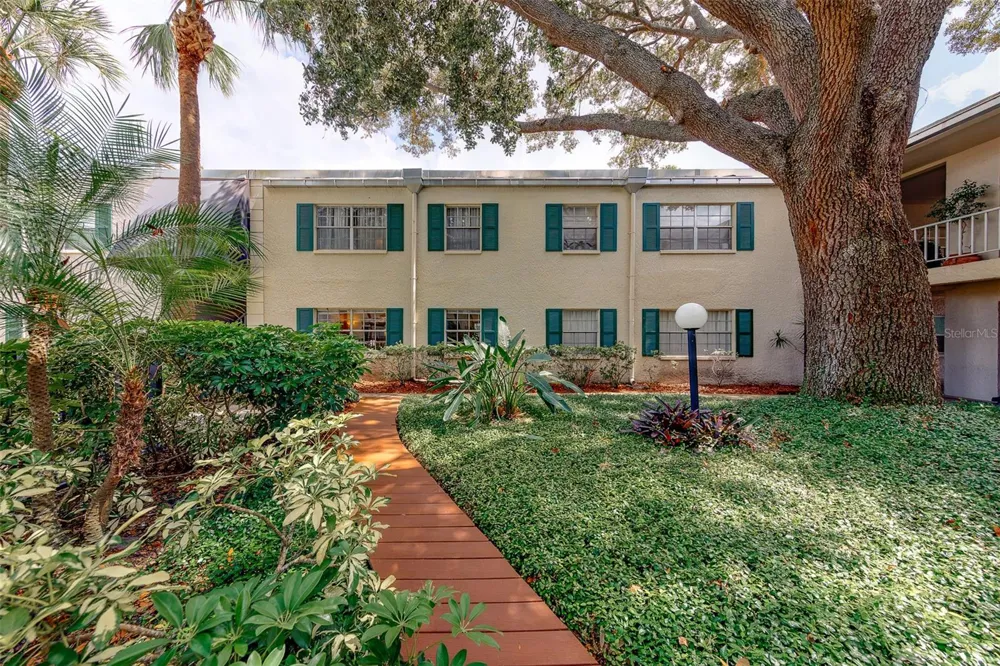 4325 AEGEAN DRIVE #130B Tampa, FL 33611