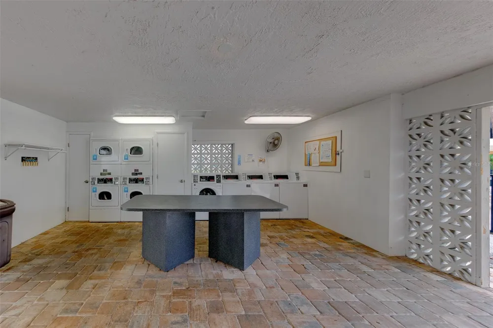 4325 AEGEAN DRIVE #130B Tampa, FL 33611