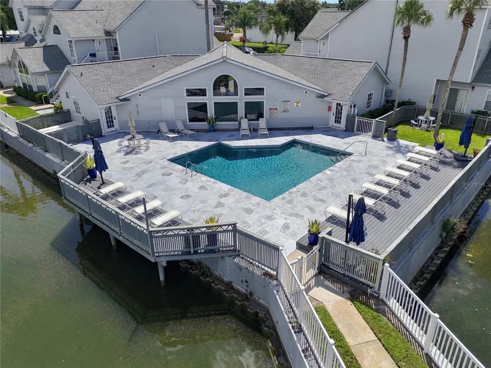 12291 ARMENIA GABLES CIRCLE Tampa, FL 33612