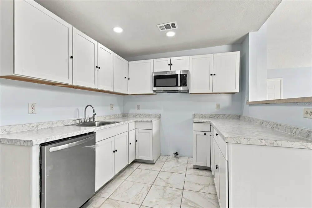 12291 ARMENIA GABLES CIRCLE Tampa, FL 33612