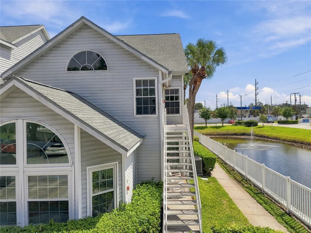 12291 ARMENIA GABLES CIRCLE Tampa, FL 33612