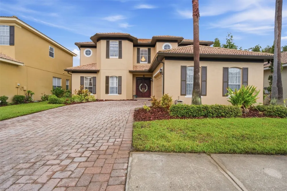 18004 LANAI ISLE DRIVE Tampa, FL 33647