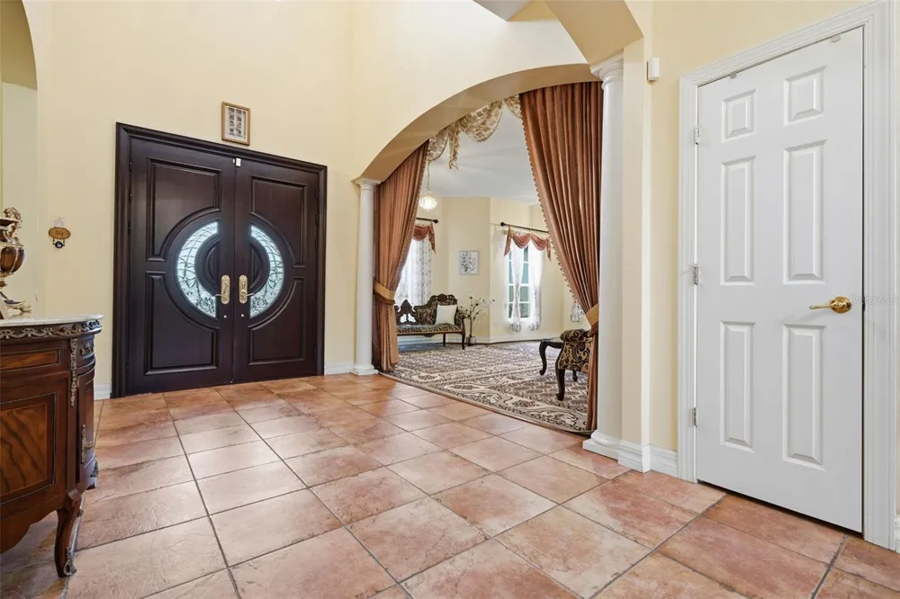 18004 LANAI ISLE DRIVE Tampa, FL 33647