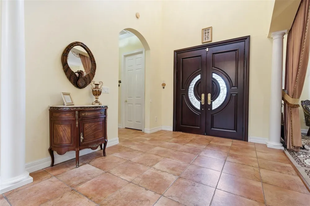 18004 LANAI ISLE DRIVE Tampa, FL 33647