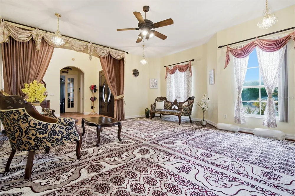 18004 LANAI ISLE DRIVE Tampa, FL 33647