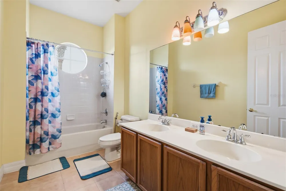 18004 LANAI ISLE DRIVE Tampa, FL 33647