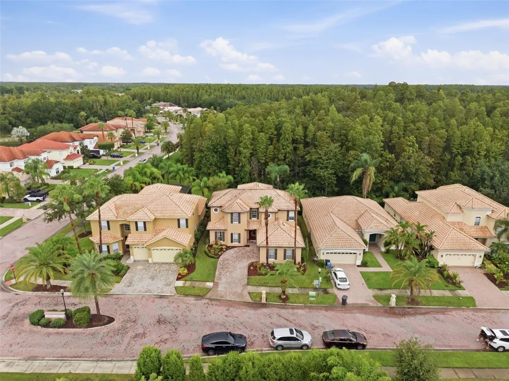 18004 LANAI ISLE DRIVE Tampa, FL 33647