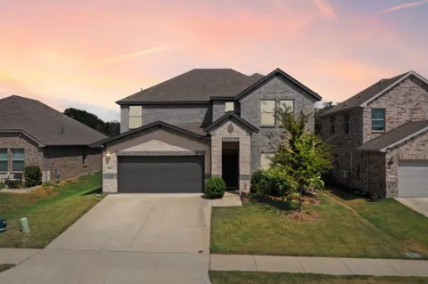 233 Luna Lane