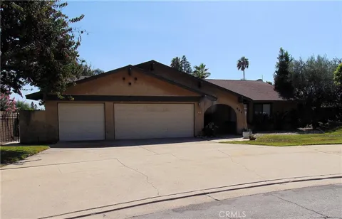 880 Kimberly Court
