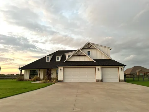 7107 E 138th Street
