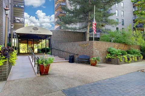 460 S Marion Parkway #653