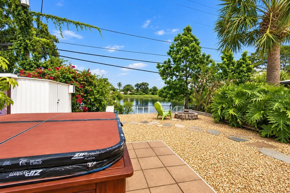 4711 PHOENIX AVENUE Holiday, FL 34690