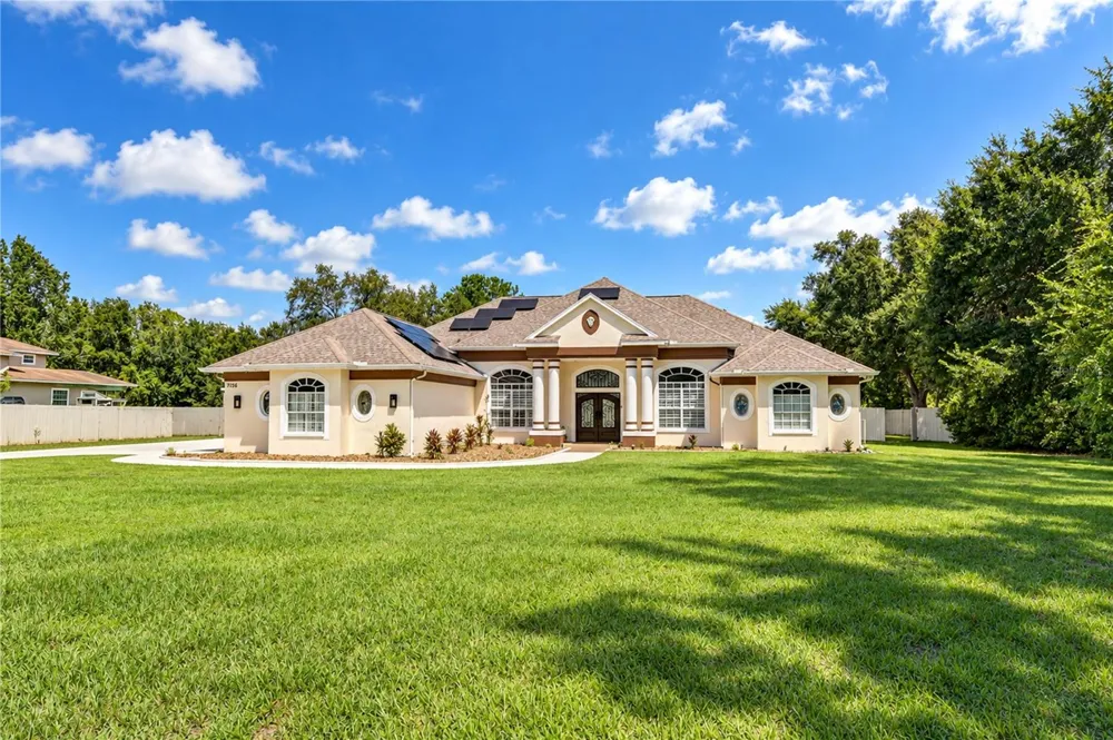 7136 QUAIL HOLLOW BOULEVARD Wesley Chapel, FL 33544