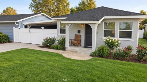 746 E El Morado Court