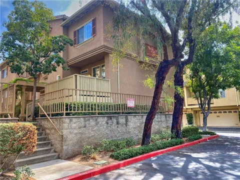 533 W Summerfield Circle