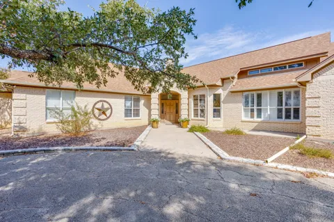 2112 Miller Court