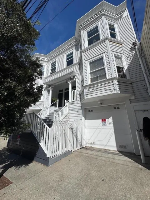 1347 Minna Street
