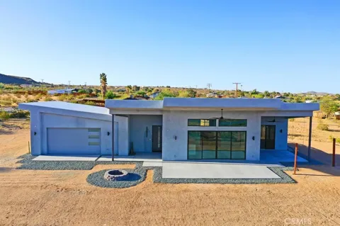 4853 Avenida Del Sol