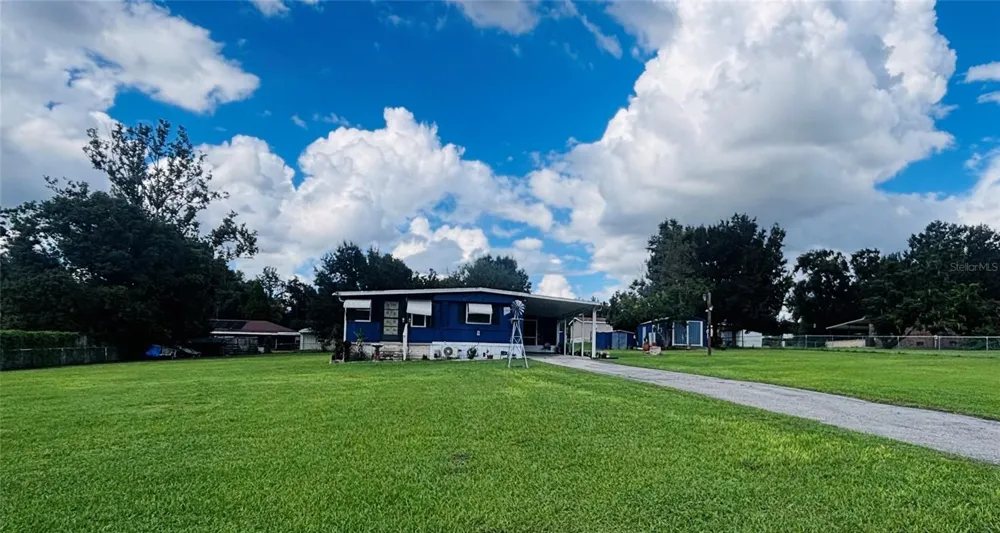 37305 NORTHSIDE DRIVE Zephyrhills, FL 33541