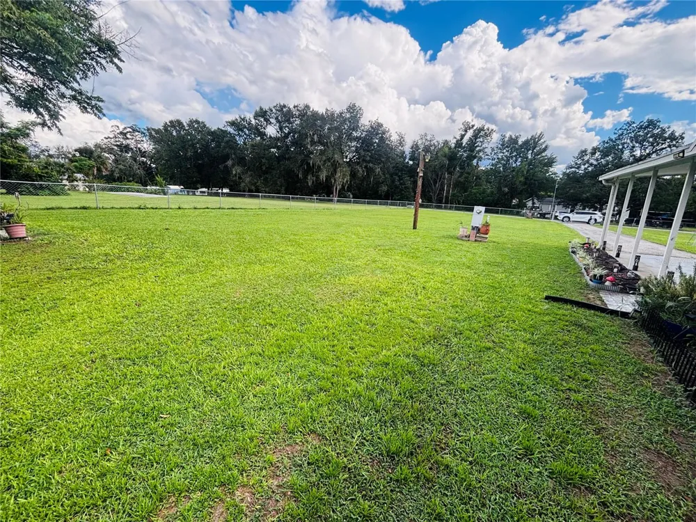 37305 NORTHSIDE DRIVE Zephyrhills, FL 33541