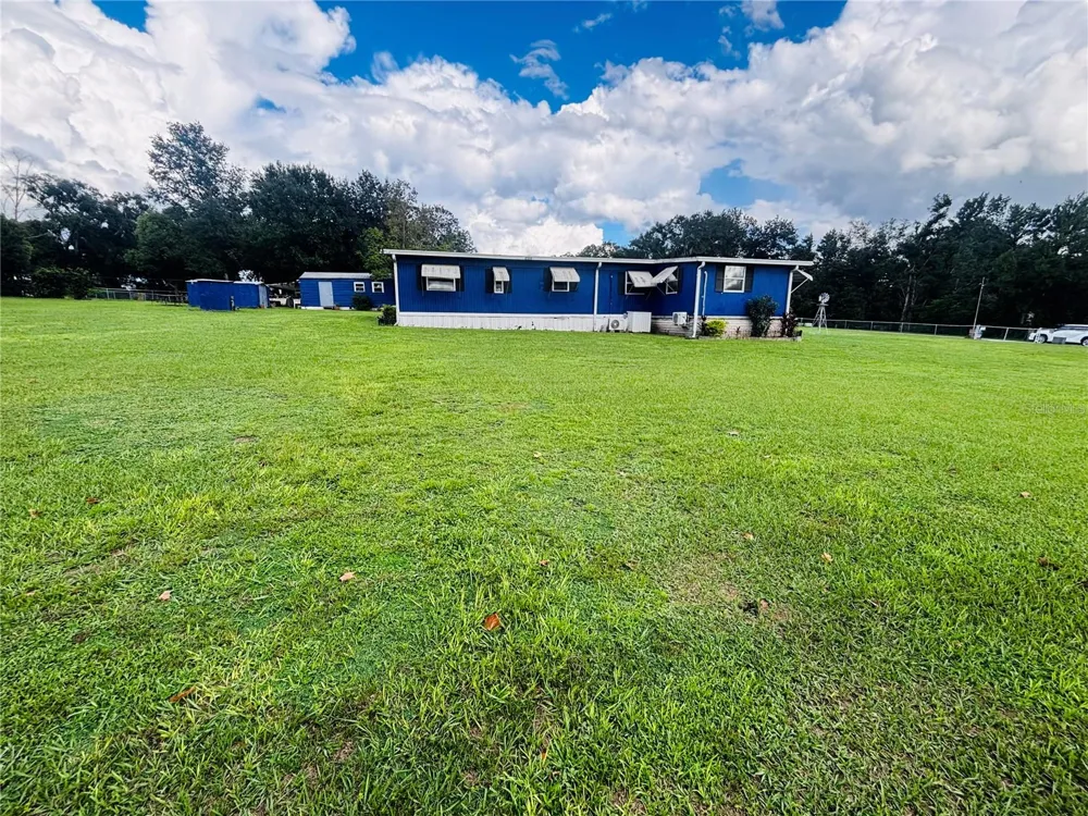37305 NORTHSIDE DRIVE Zephyrhills, FL 33541