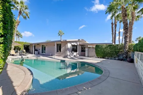73182 Palm Greens