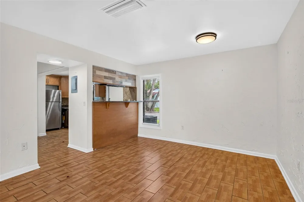 5627 ASHLEY OAKS DRIVE #2 Tampa, FL 33617