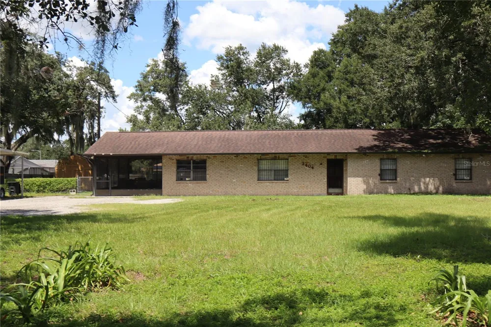 2404 DURANT ROAD Valrico, FL 33596