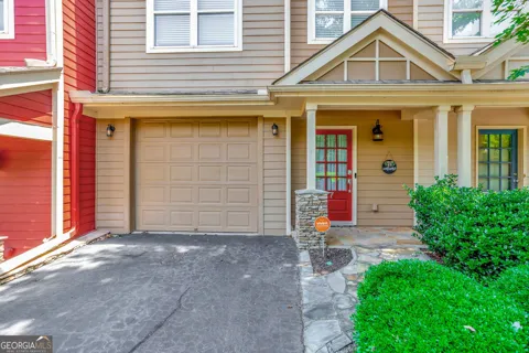 1226 E Bowersville HWY