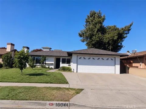 16044 Hawthorne