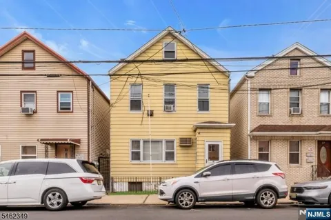 29 Kossuth Street