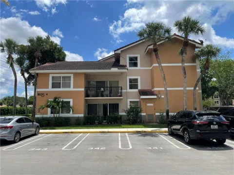 9033 WILES ROAD #302