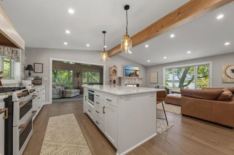 19143 Orchard Trail