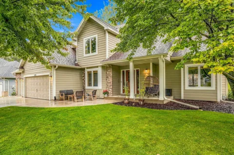 524 Eastwood Court