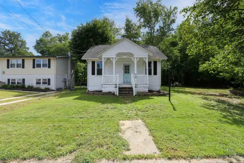 150 Antwerp Ave