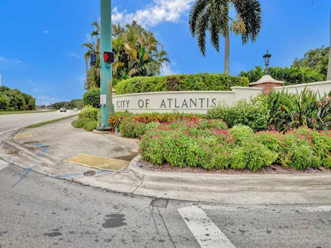 340 Orange Tree Drive #3