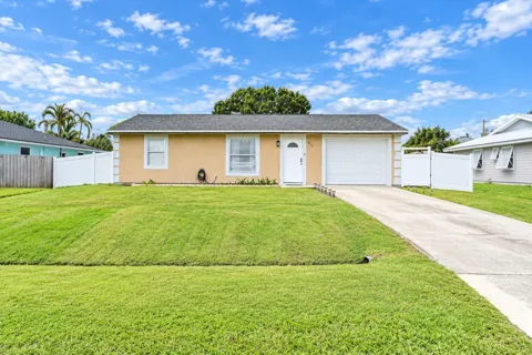 420 SW Parish Terrace